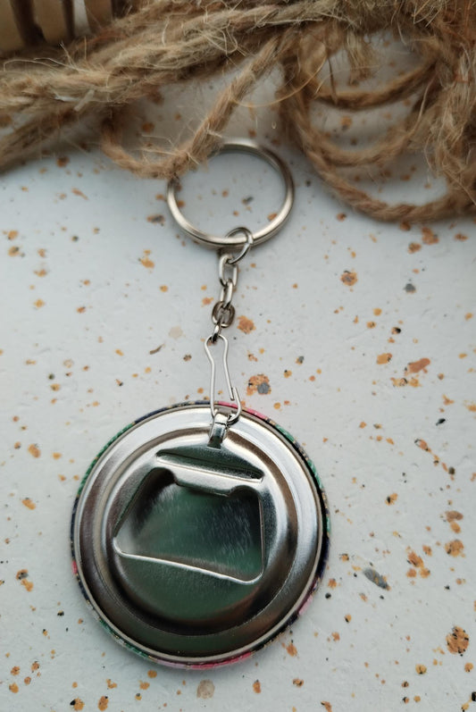 Porte clés décapsuleur 44mm - Papier japonais - Floral rose, blanc, vert et doré - Fond bleu marine