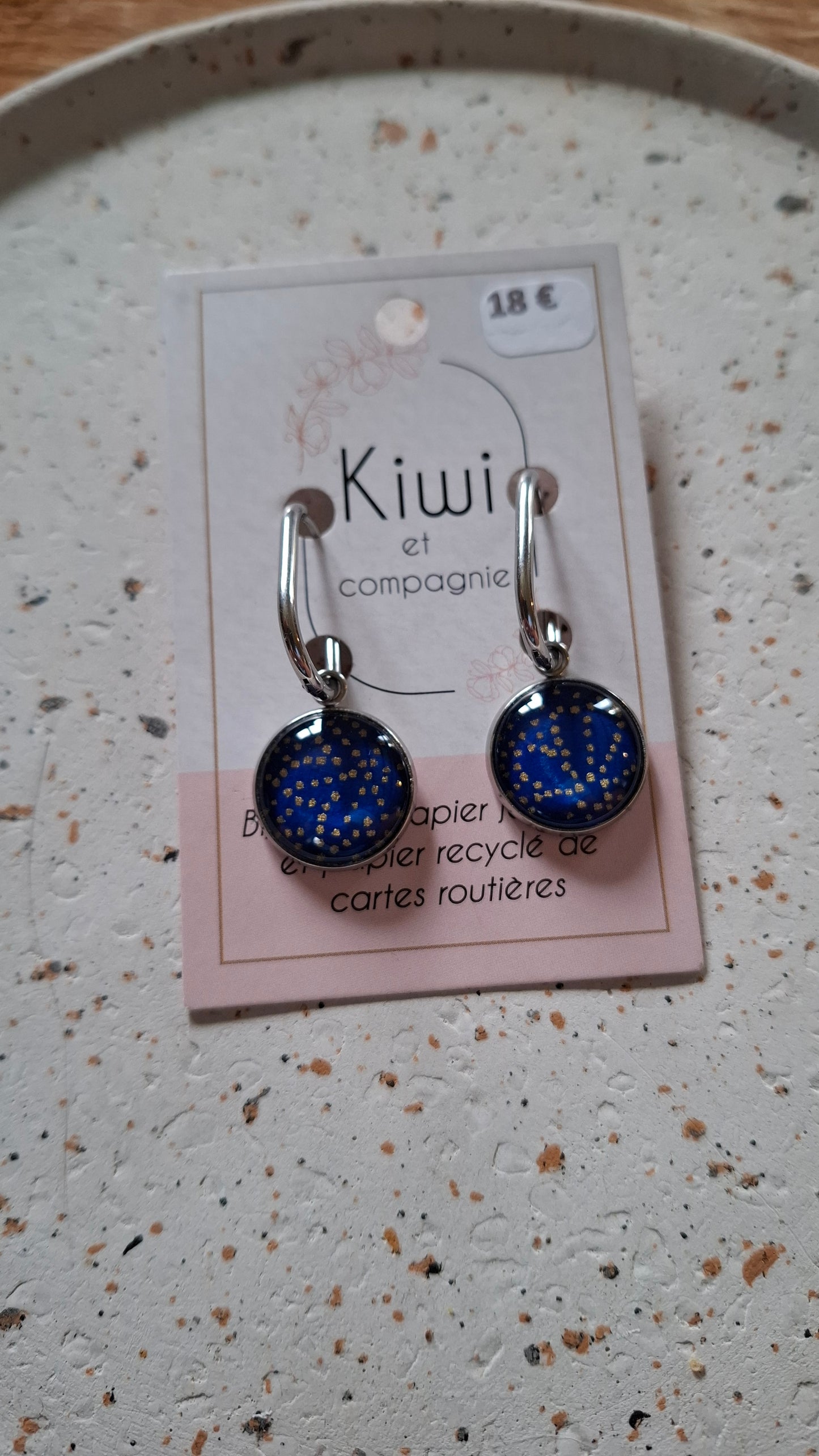 Boucles d'oreilles Créoles Dormeuses 20 mm - cabochons verre 16 mm - papier japonais bleu, pois argenté - acier inoxydable