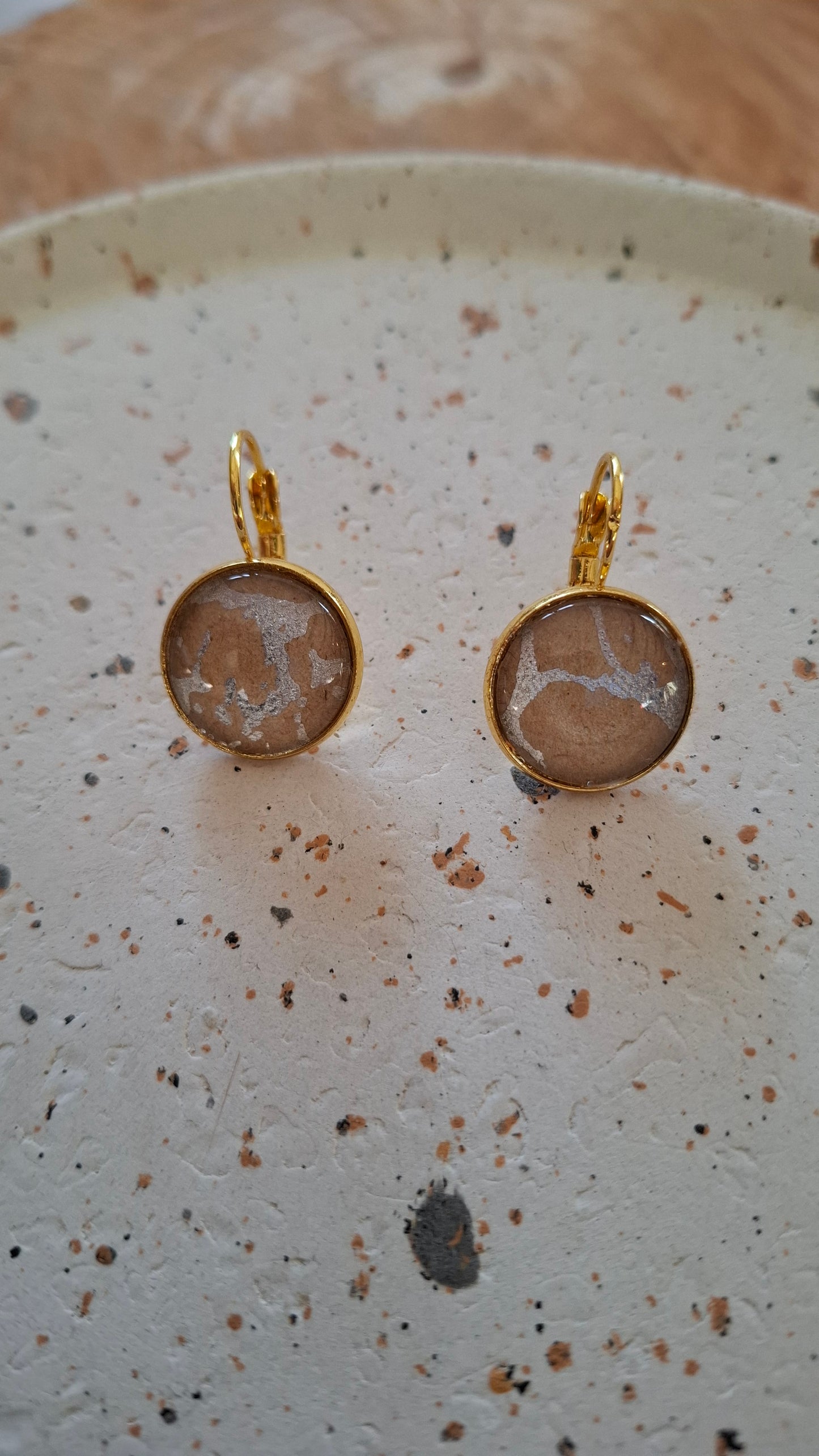 Boucles d'oreilles dormeuses rondes 16 mm- Acier inoxydable doré - Beige et argenté