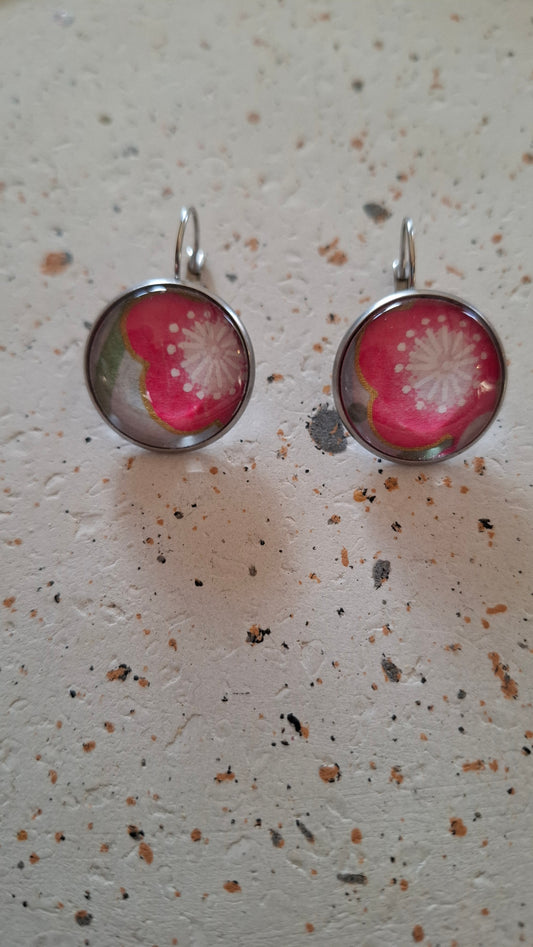 Boucles d'oreilles dormeuses rondes 20mm - Acier inoxydable - papier japonais fleur rose et blanche, fond vert