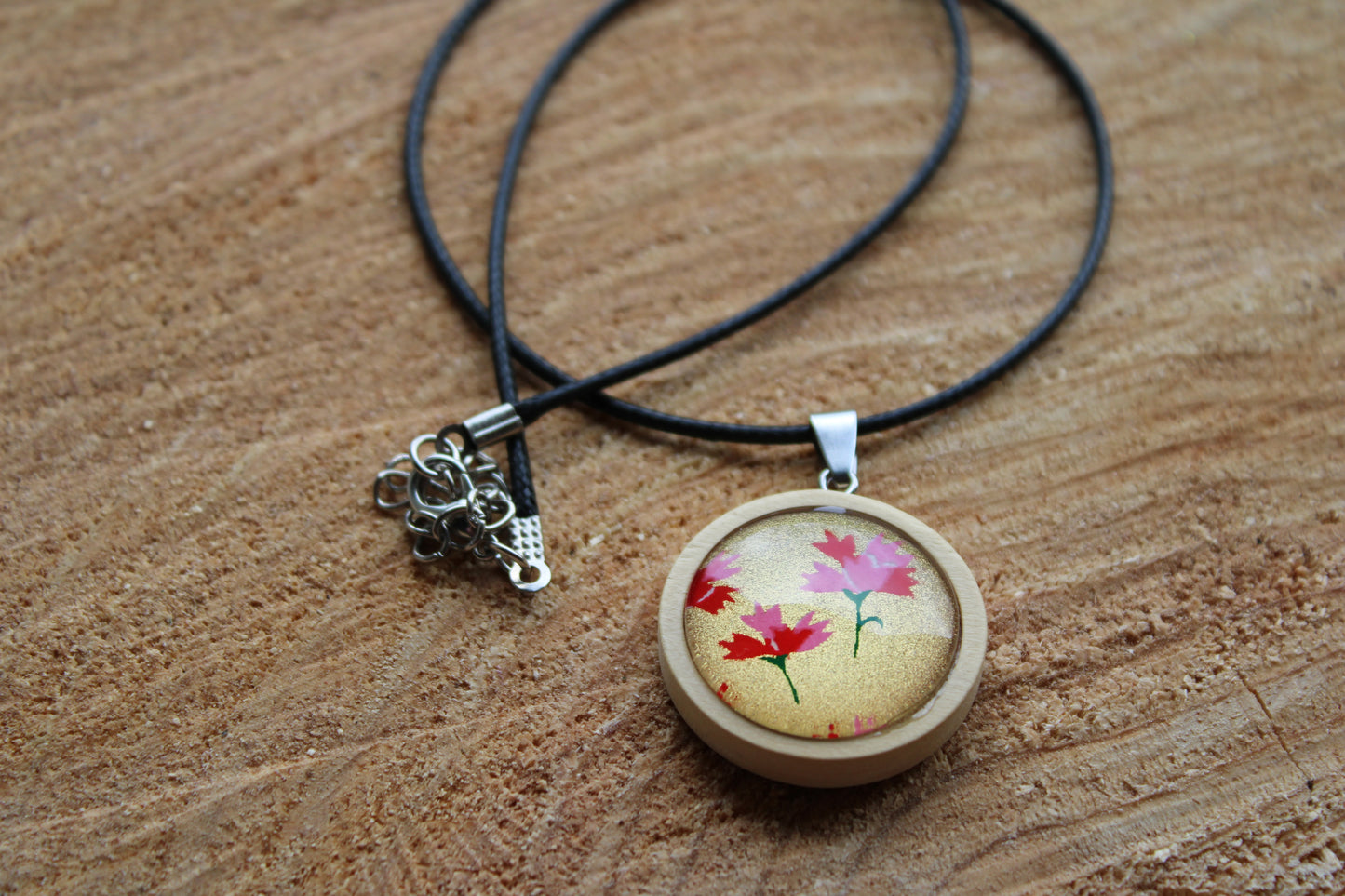 Collier cordon ciré et pendentif bois - papier japonais floral rouge, rose - fond doré