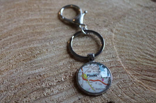 Porte-clefs cabochon 25mm - Recyclage carte routière - Plouha (22 - Côtes d'Armor - BZH)