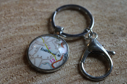 Porte-clefs cabochon 25mm - Recyclage carte routière - Etables sur Mer (22 - Côtes d'Armor - Bzh)