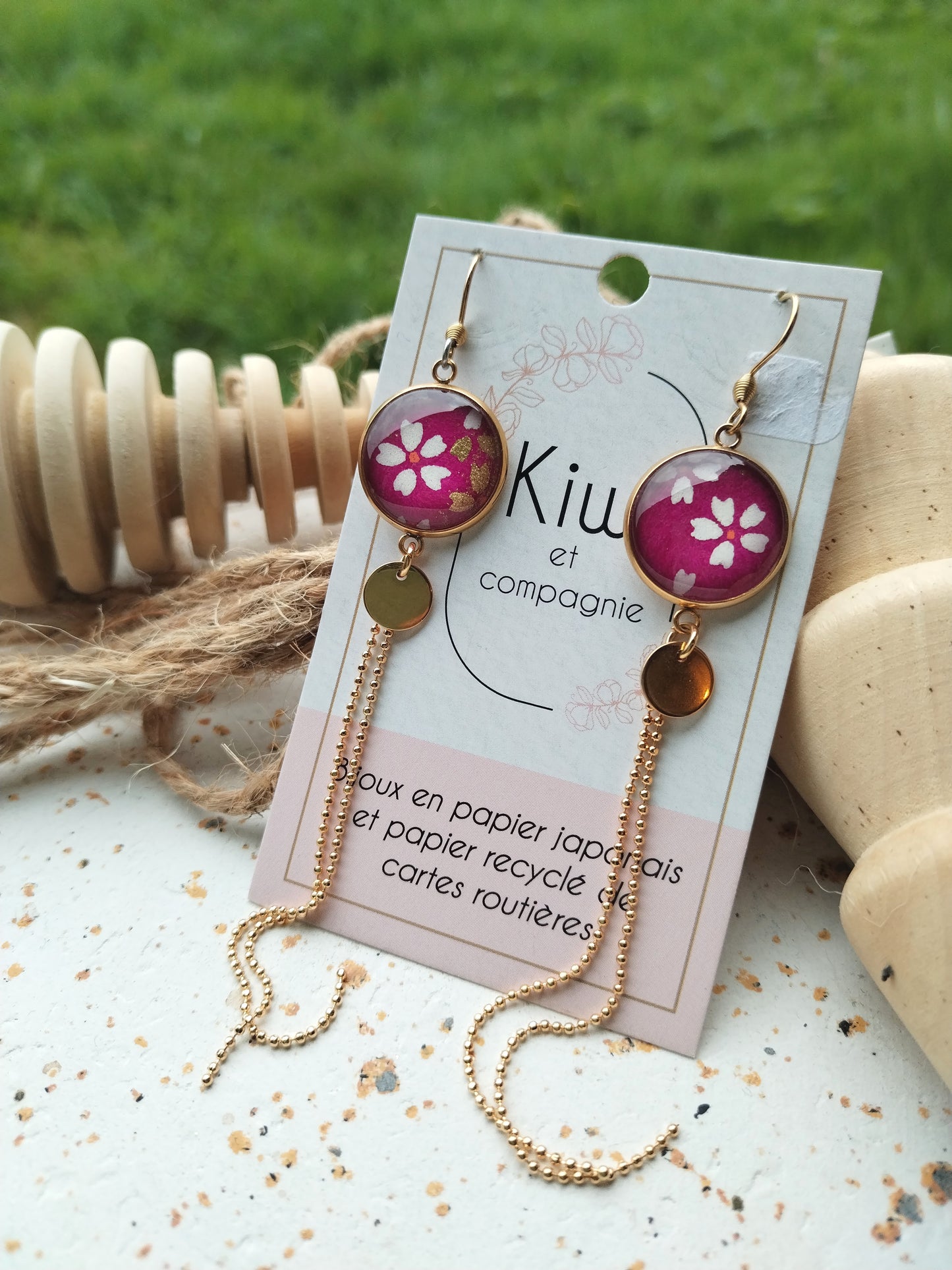 Boucles d'oreilles - Cabochons 16mm - Acier inoxydable doré - Papier japonais floral framboise, blanc et doré