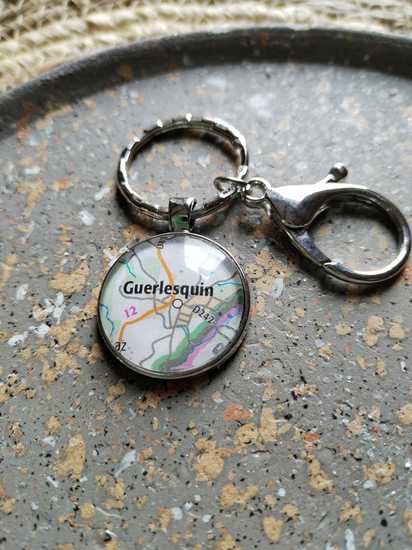 Commande HAZART Porte-clefs cabochon - Recyclage carte routière