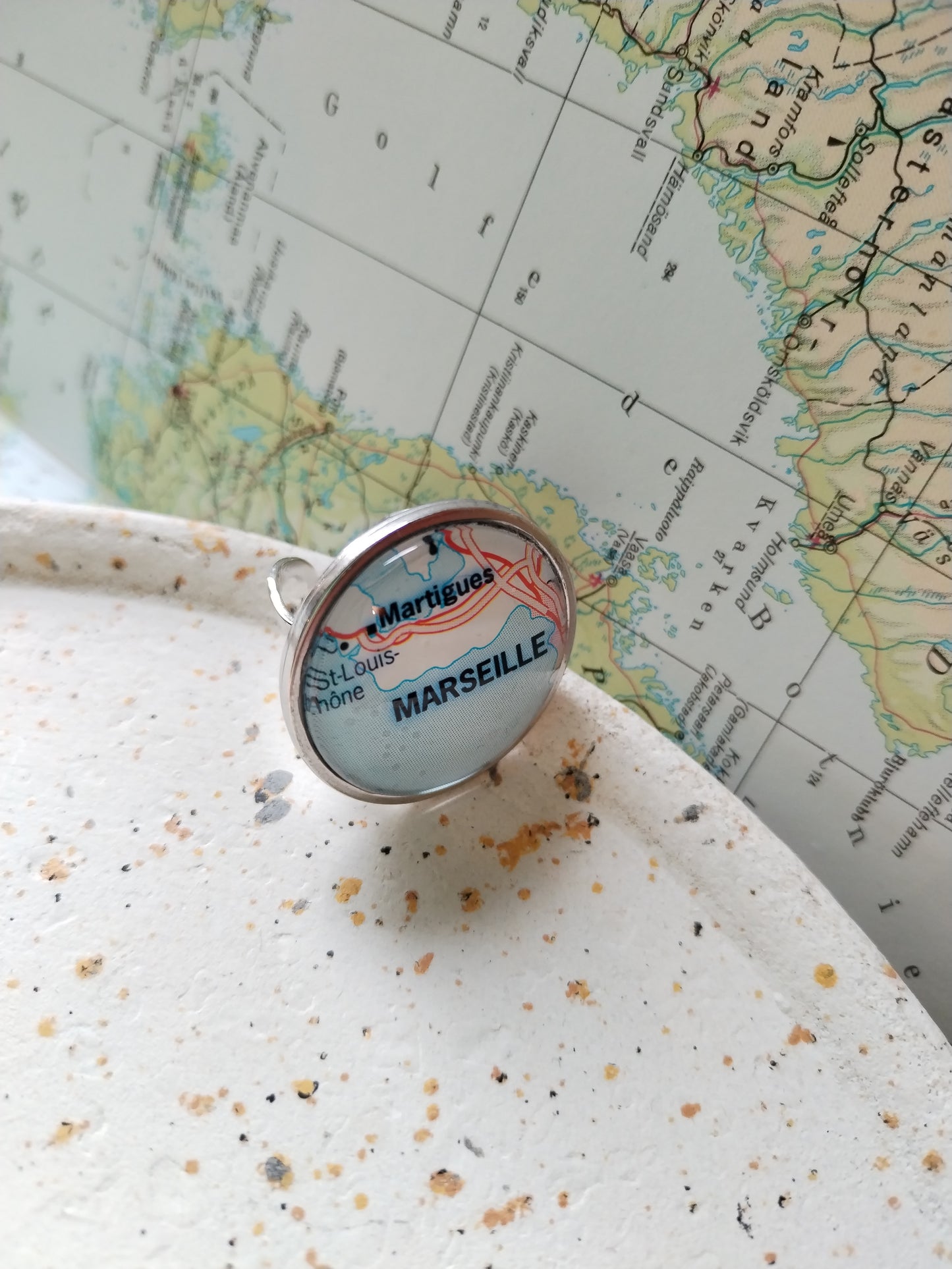 Marseille- Bague cabochon 25mm - Recyclage carte routière