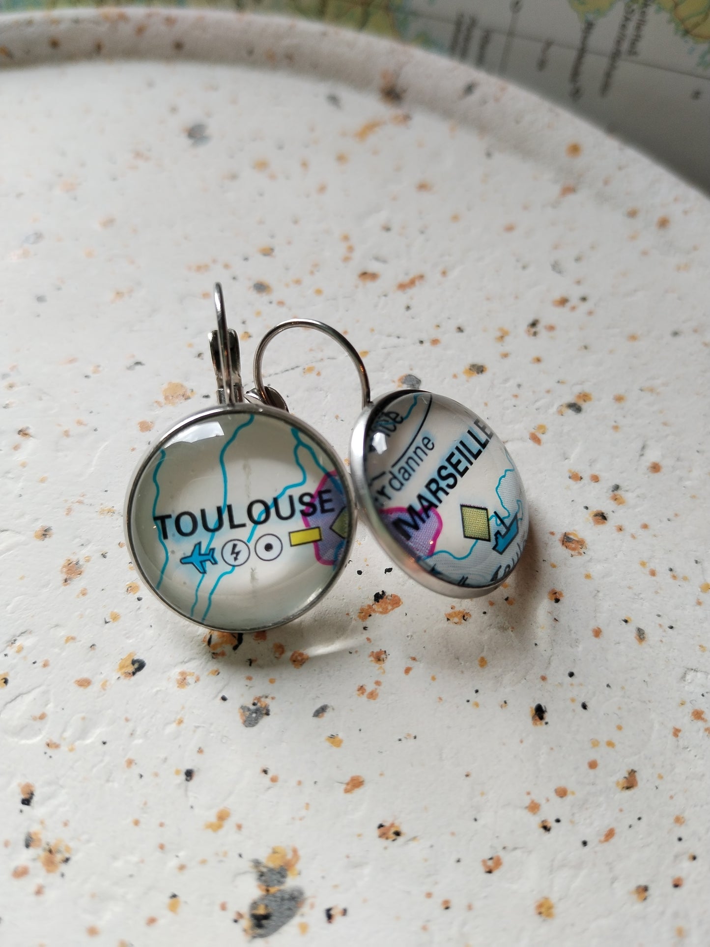Boucles d'oreilles cabochons - Acier - carte routière Marseille-Toulouse modèle 2