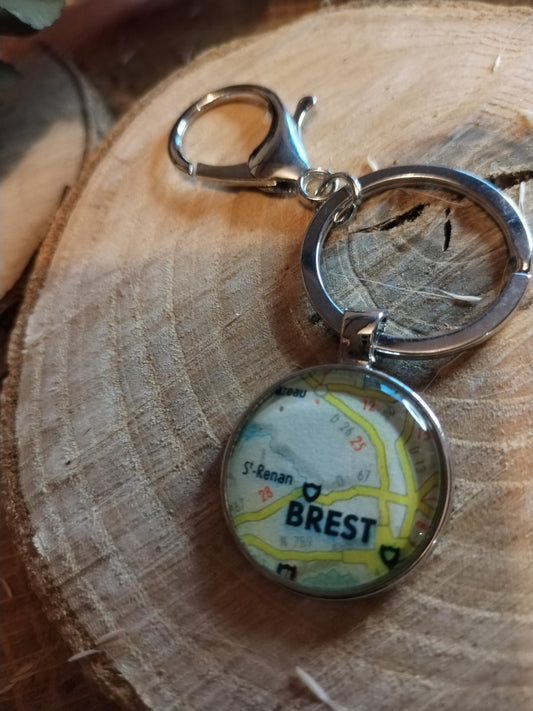 Porte-clefs cabochon 25mm - Recyclage carte routière - Brest (29)