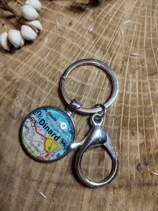 Porte-clefs cabochon 25mm - Recyclage carte routière - Dinard (35)