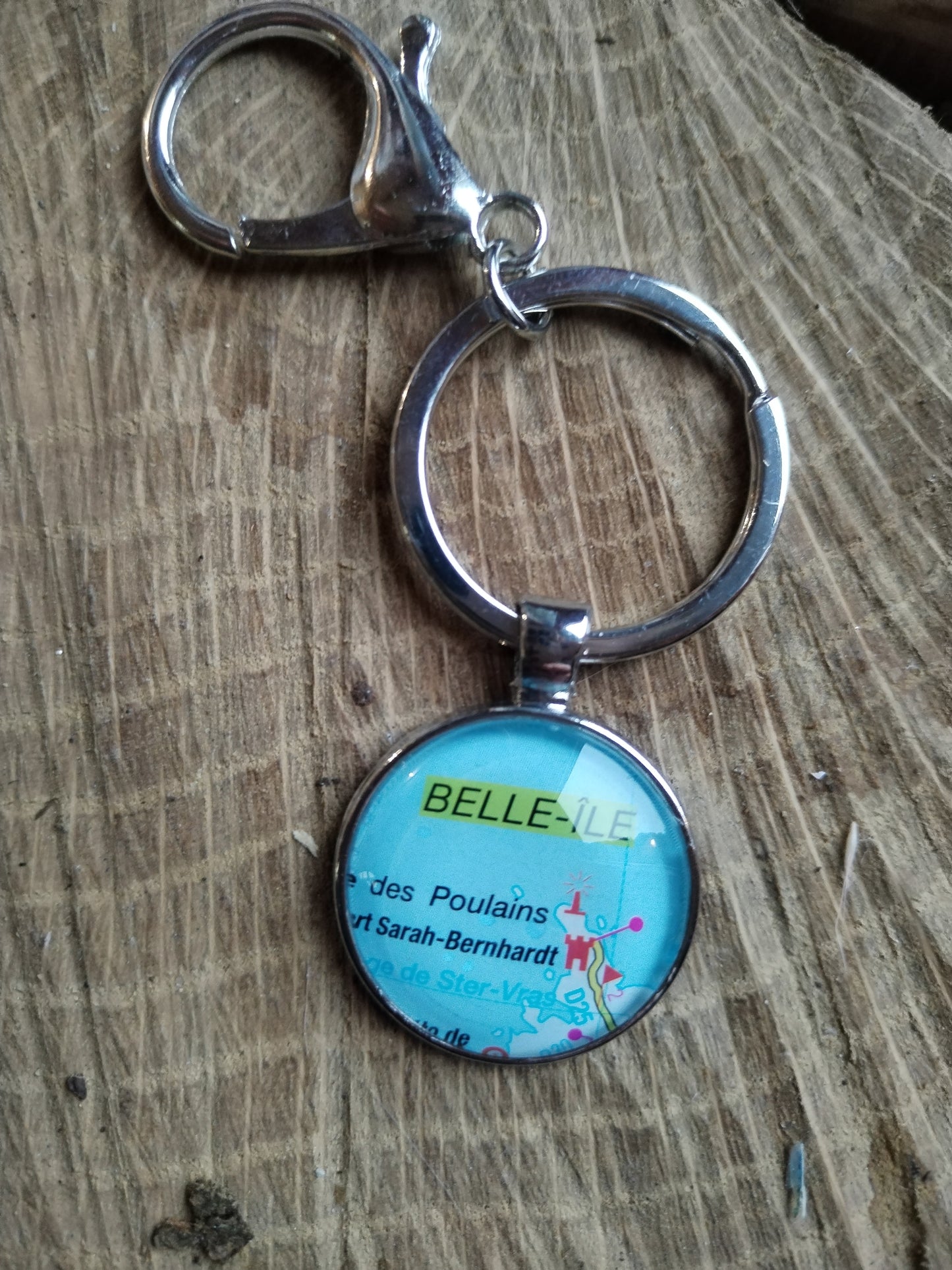 Porte-clefs cabochon 25mm - Recyclage carte routière - Belle-Ile (56 - Morbihan - Bzh)