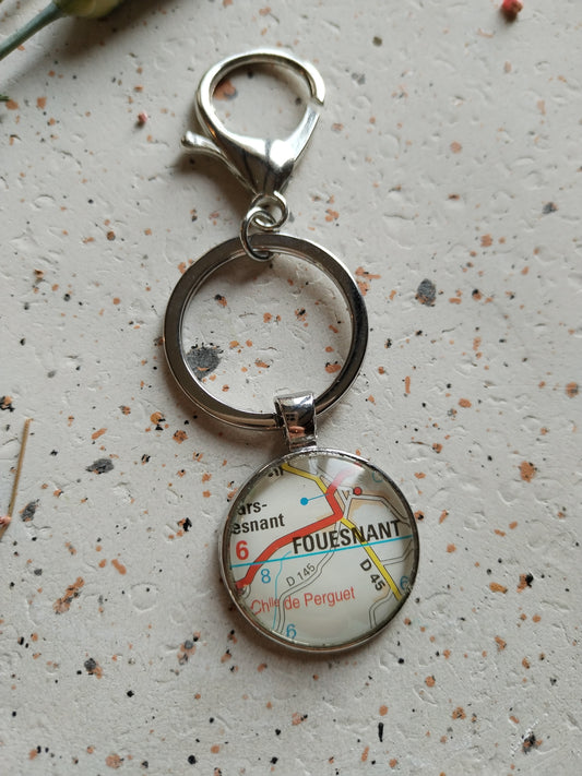 Porte-clefs cabochon 25mm - Recyclage carte routière - Fouesnant (29 - Finistère - BZH)