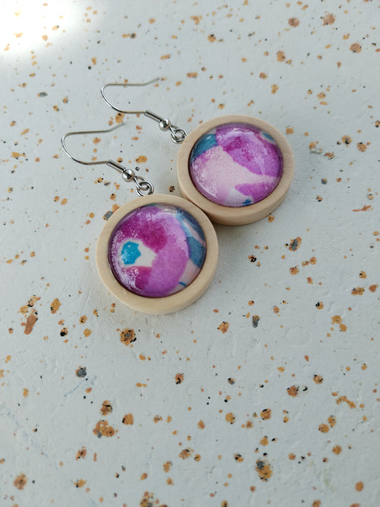 Boucles d'oreilles pendantes bois 23mm - Papier japonais rose camélia prune