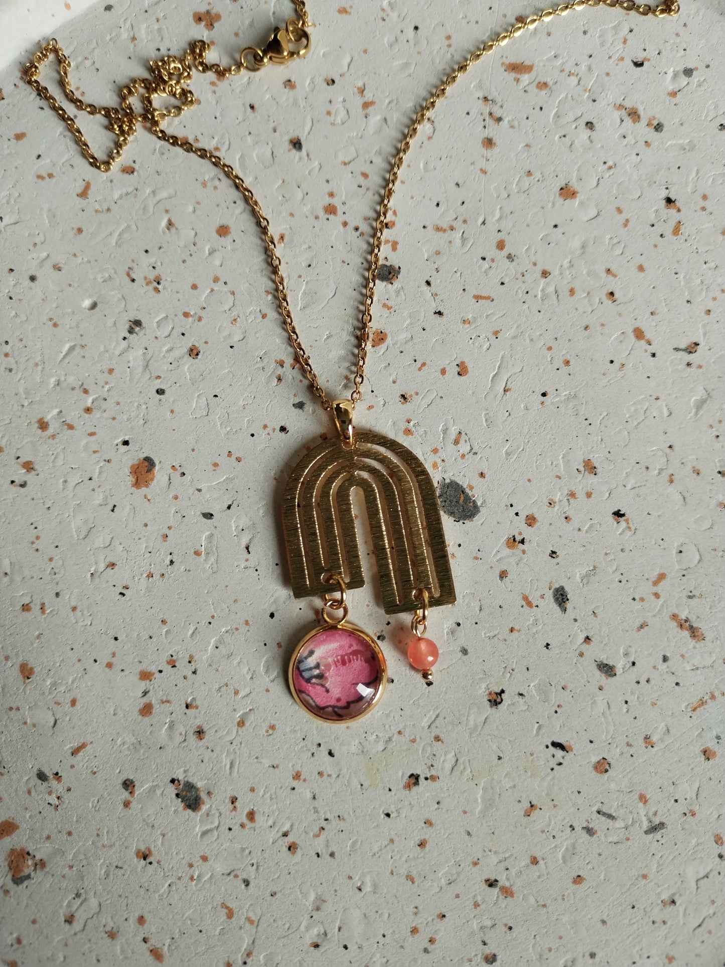 Collier cabochon 16mm en acier inoxydable doré -arc-en-ciel-rose