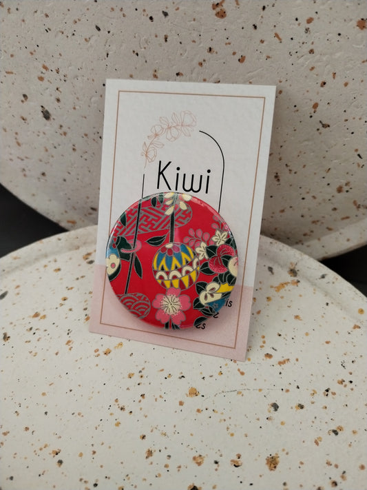 Badge 44 mm - papier japonais-rouge -fleur