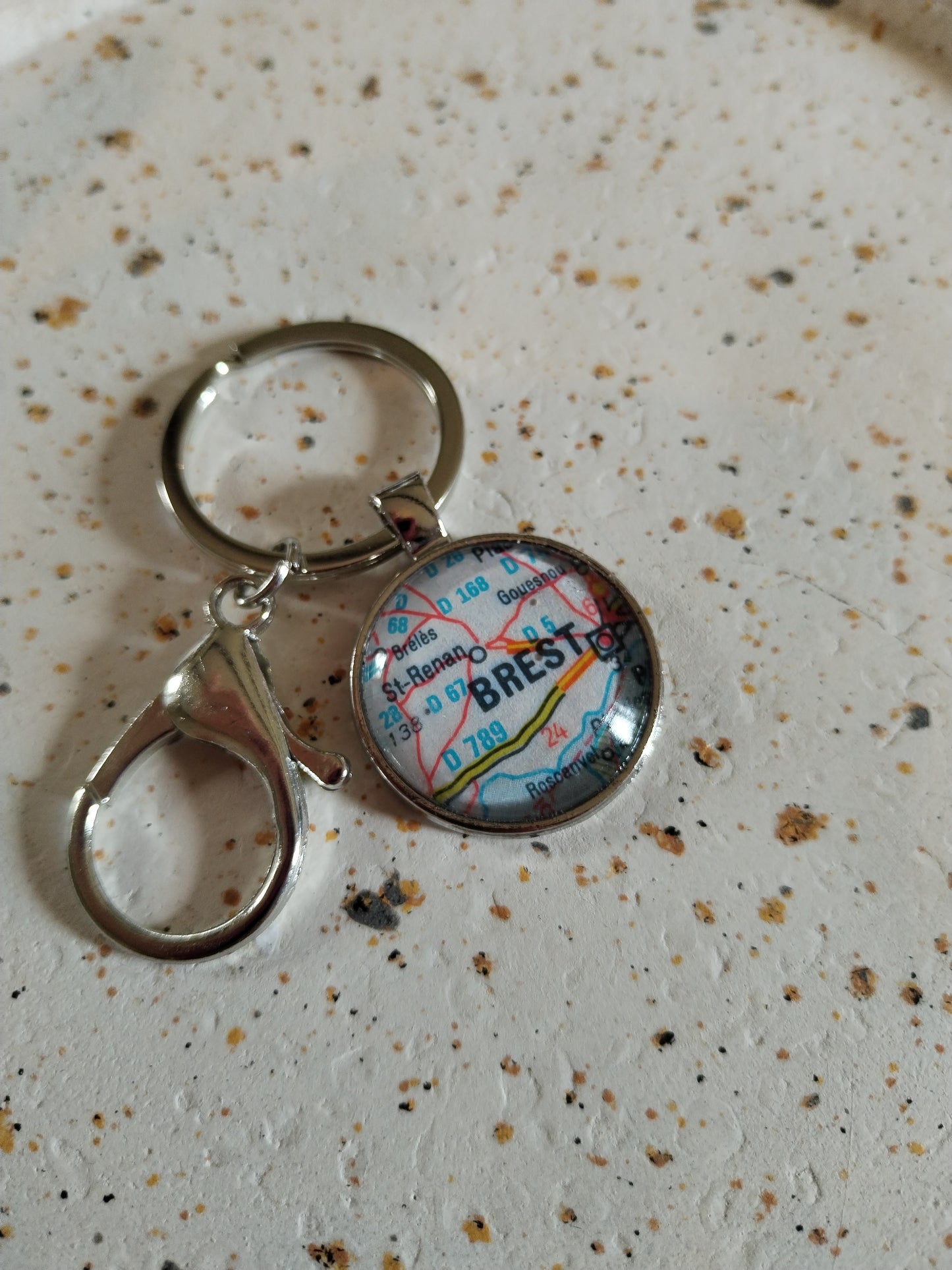 Porte clé recyclage carte routière - Brest (29) - Finistère