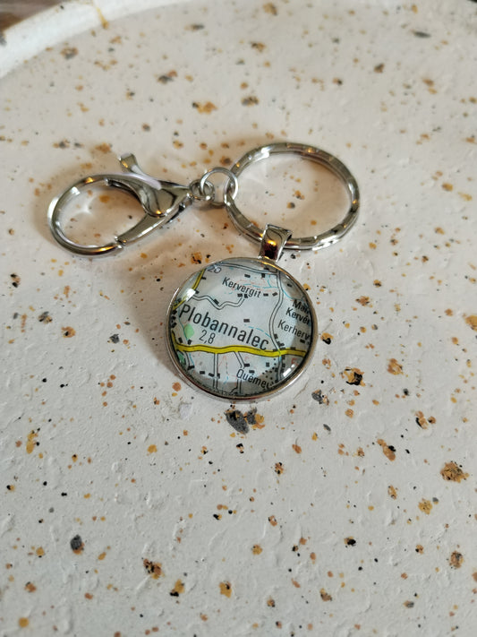 Porte clé recyclage carte routière - Plobannalec (29) - Finistère