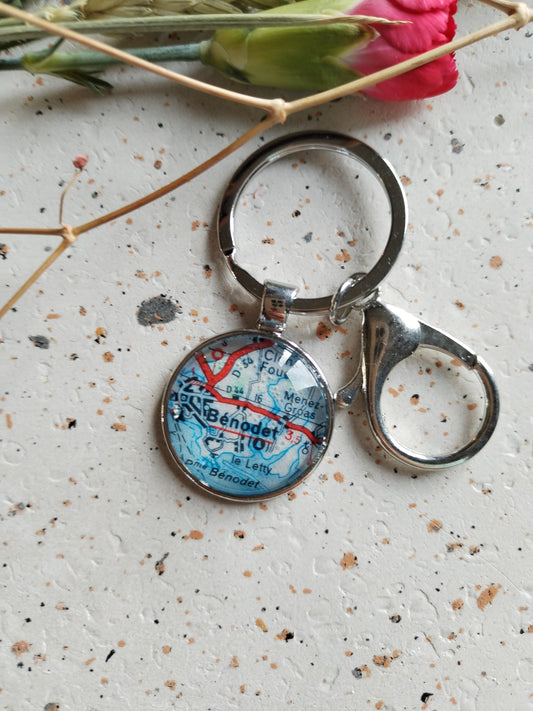 Porte clé ville Bénodet carte routière -recyclage