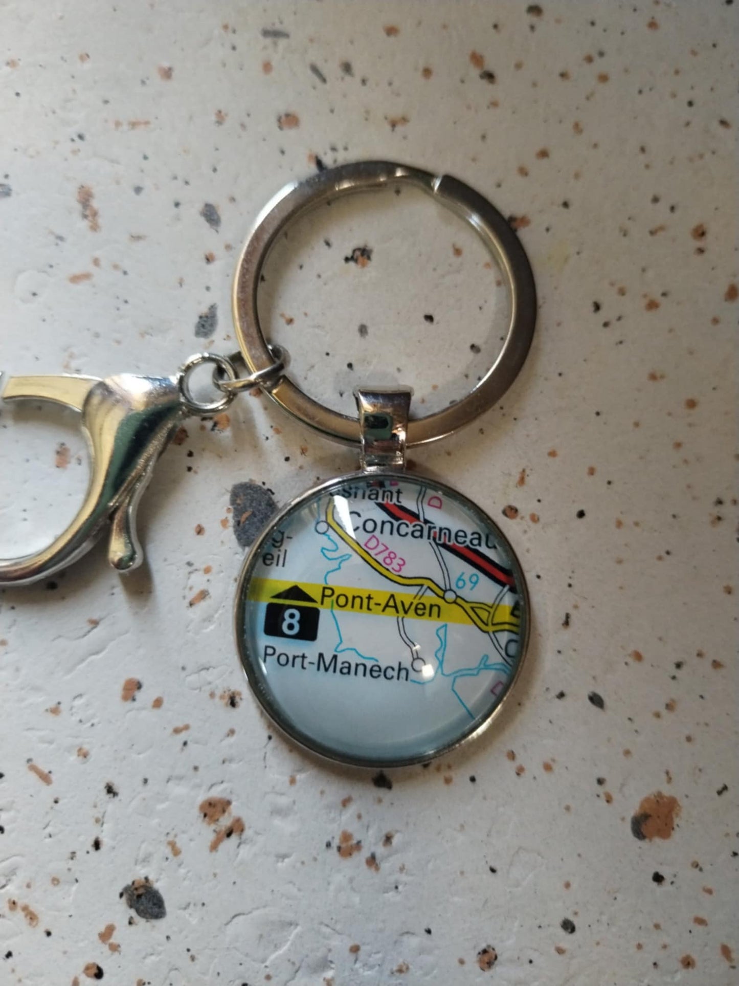 Porte-clé carte routière PONT AVEN – Création artisanale& éco-responsable