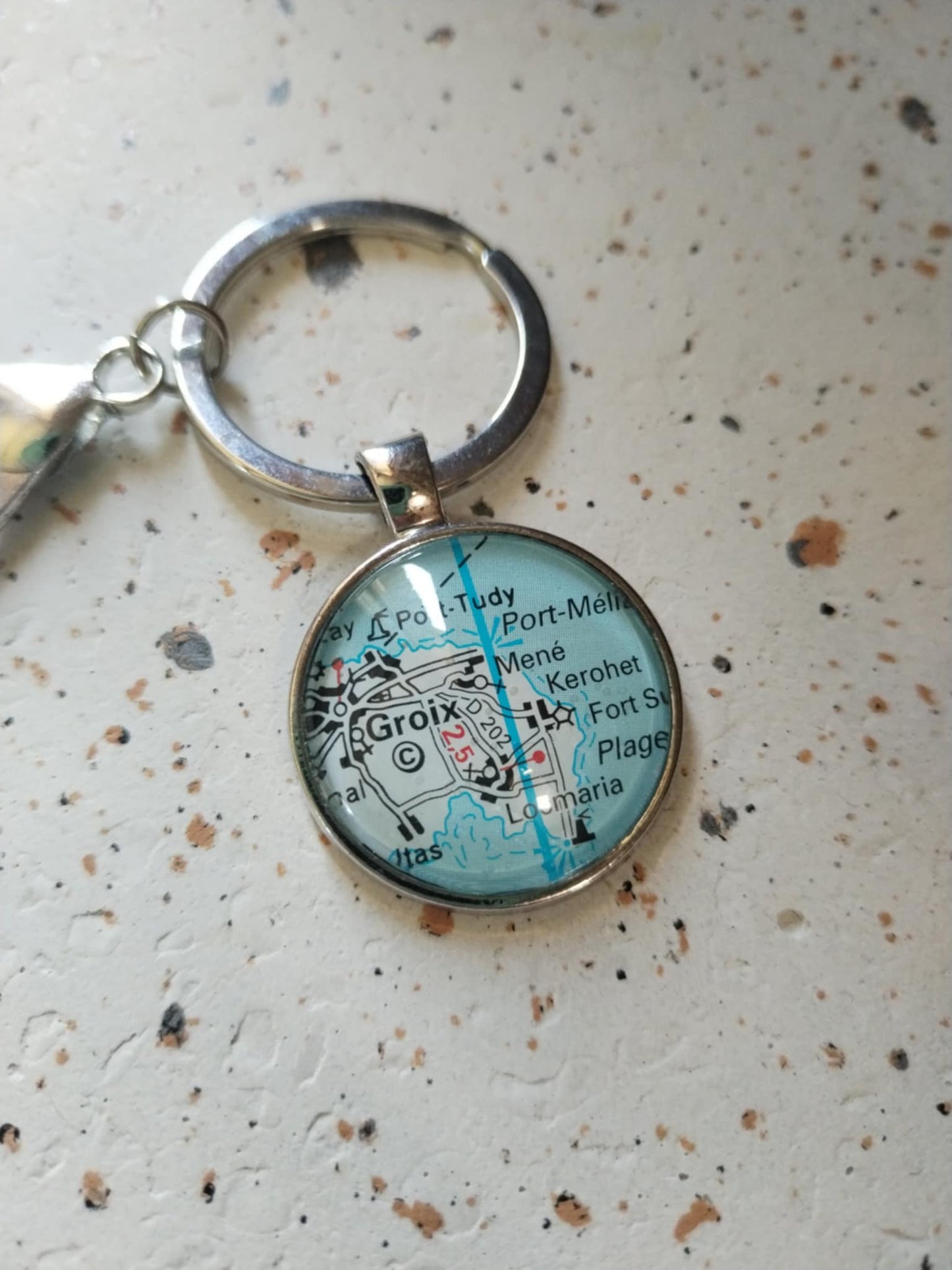 Porte-clé Île de Groix – Un fragment de voyage à emporter | Bijou recyclé