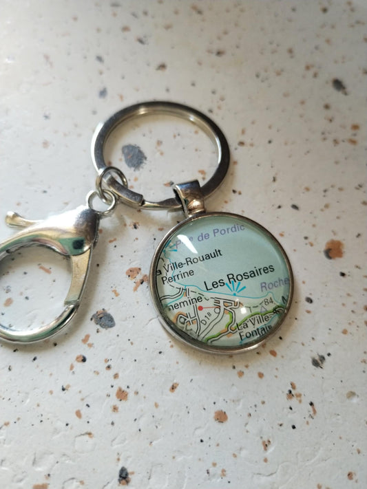Porte-clé LES ROSAIRES – Un fragment de voyage à emporter | Bijou recyclé