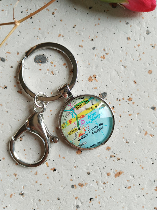 Porte clé pointe de Morgat carte routière -recyclage