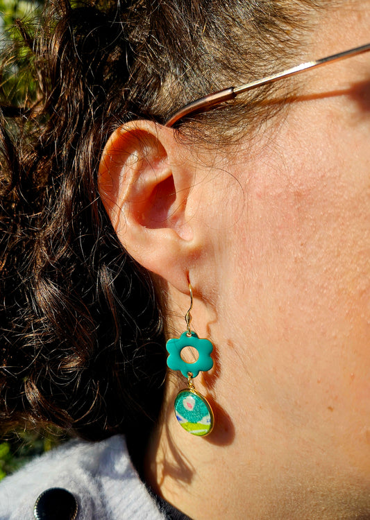 Boucles d'oreilles asymétriques en acier inoxydable– Cabochons 16mm–bleu turquoise et verte