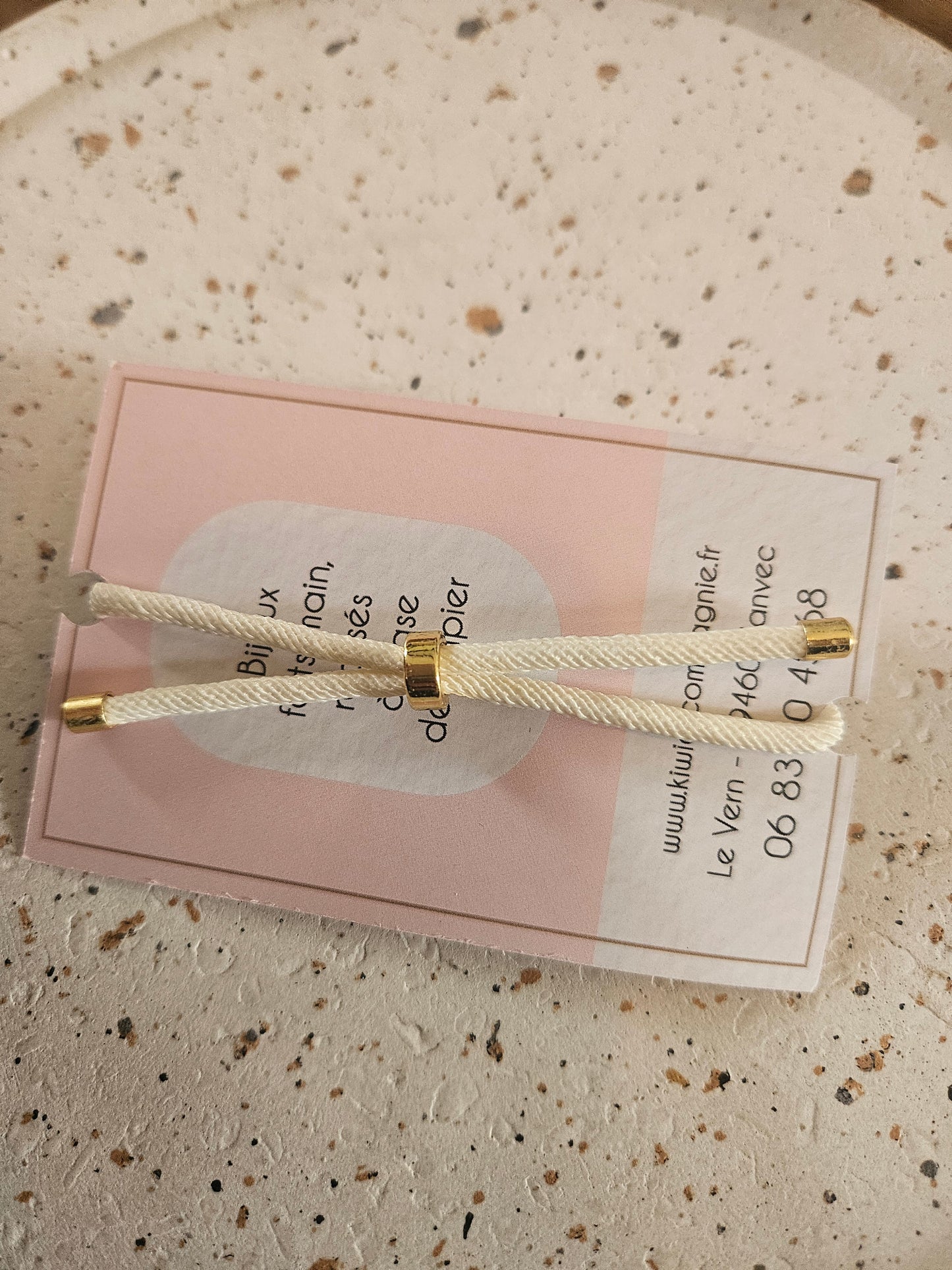 Bracelet réglable en coton creme- cabochon orange