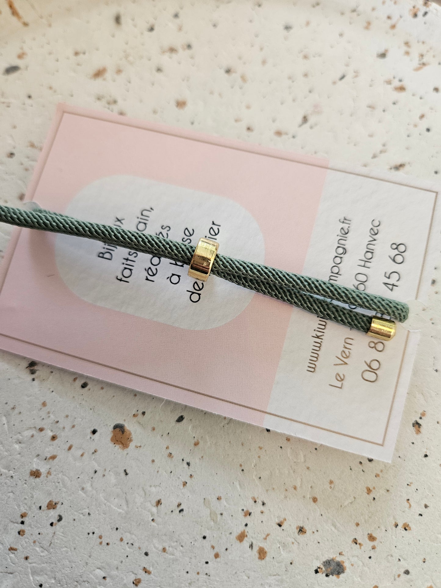 Bracelet réglable en coton vert- cabochon vert