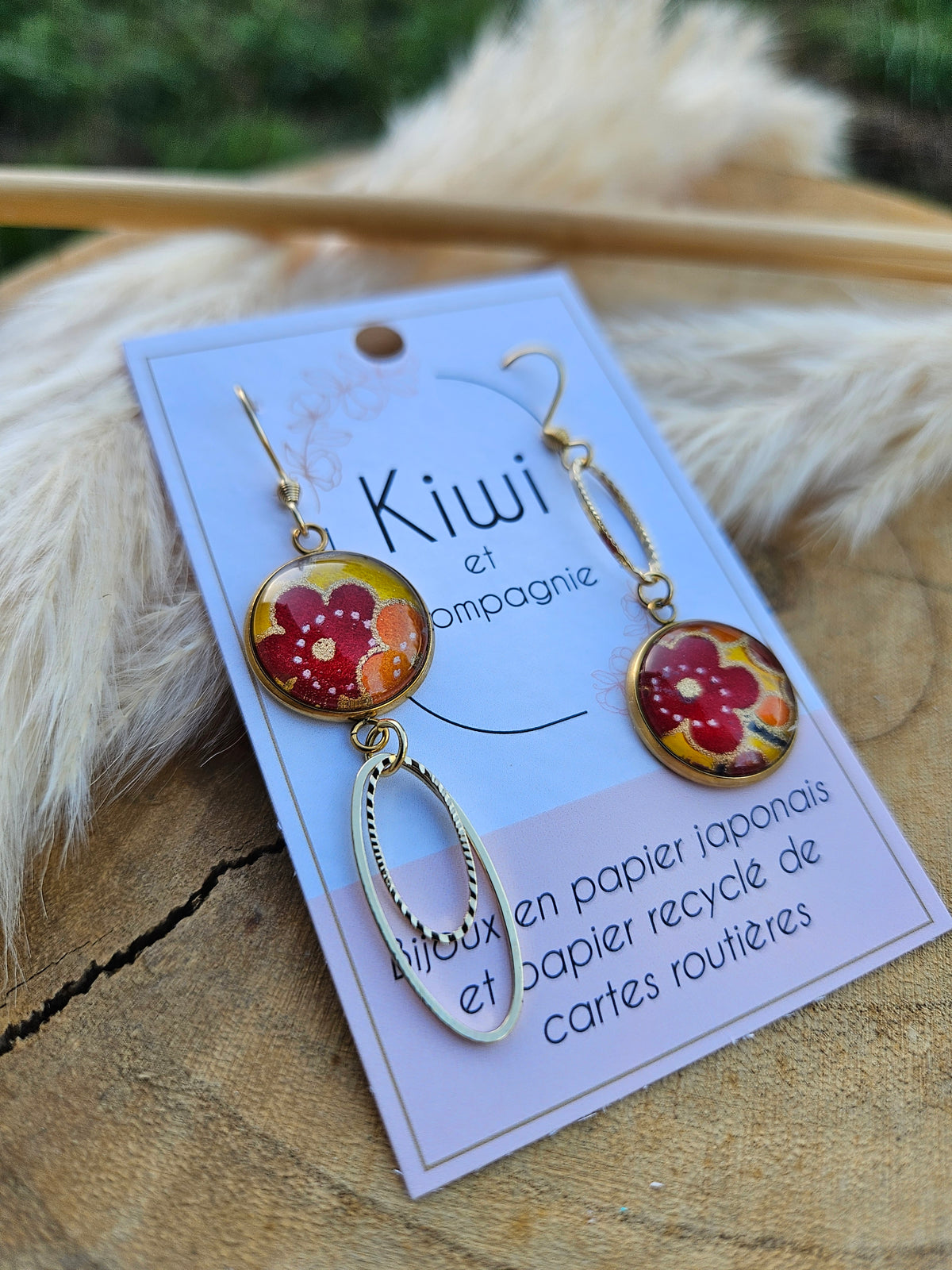 Boucles d'oreilles asymétriques en acier doré – Cabochons 16mm-couleur automne