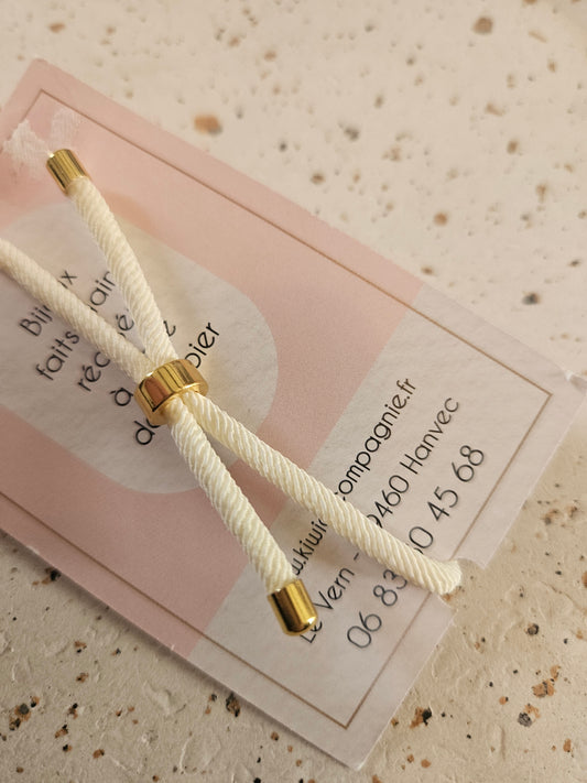 Bracelet réglable en coton creme- cabochon oval-pastel jaune vert