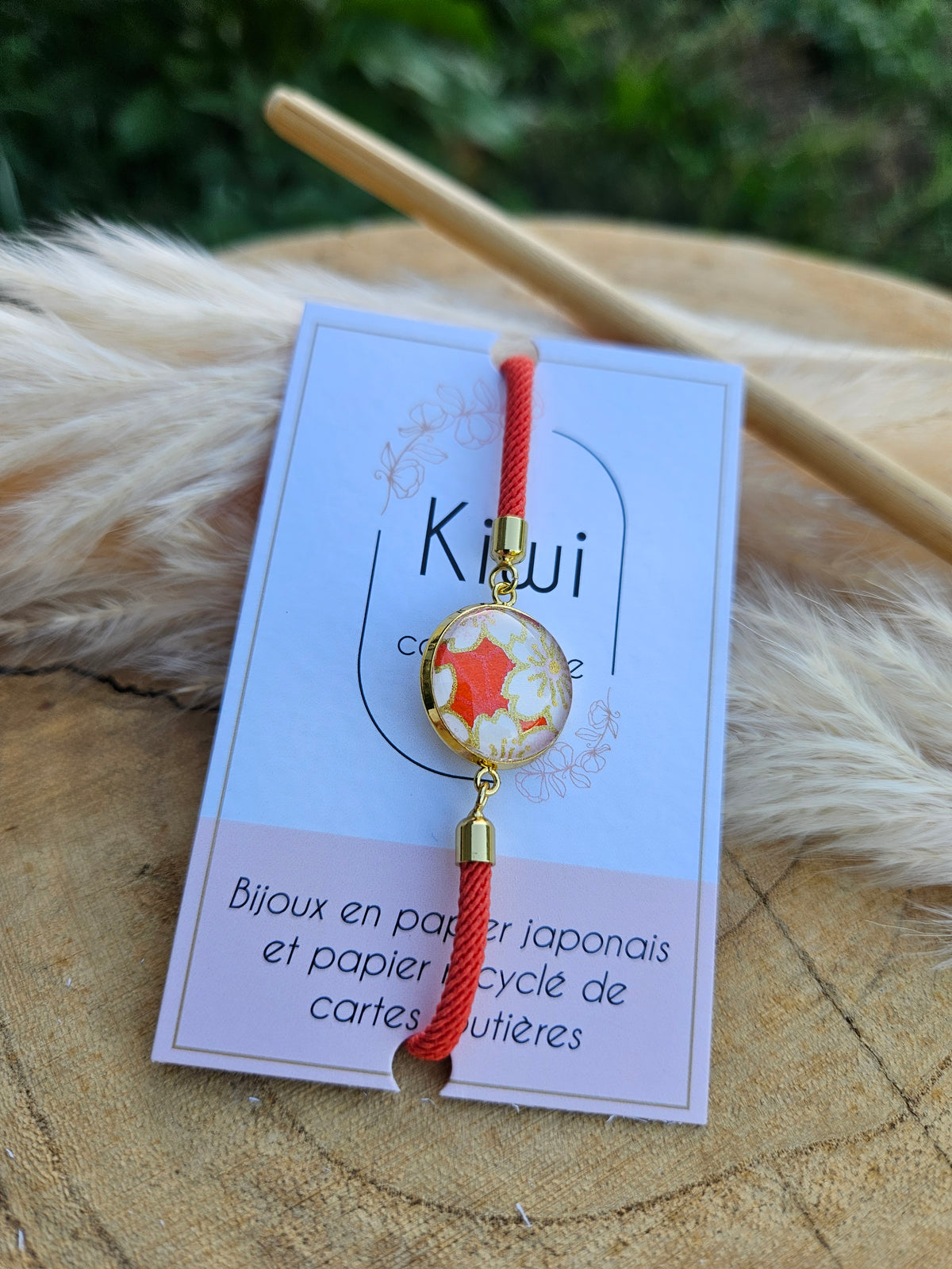Bracelet réglable en coton orange - cabochon orange -fleur blanche