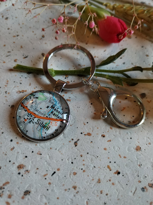 Porte clé ville Sibiril carte routière -recyclage