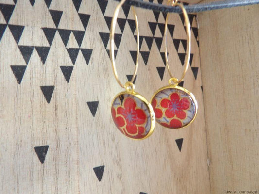 Boucles d'oreilles Créoles 25 mm - cabochons verre 16 mm - cléo : papier japonais bleu fleur rouge - acier inoxydable doré