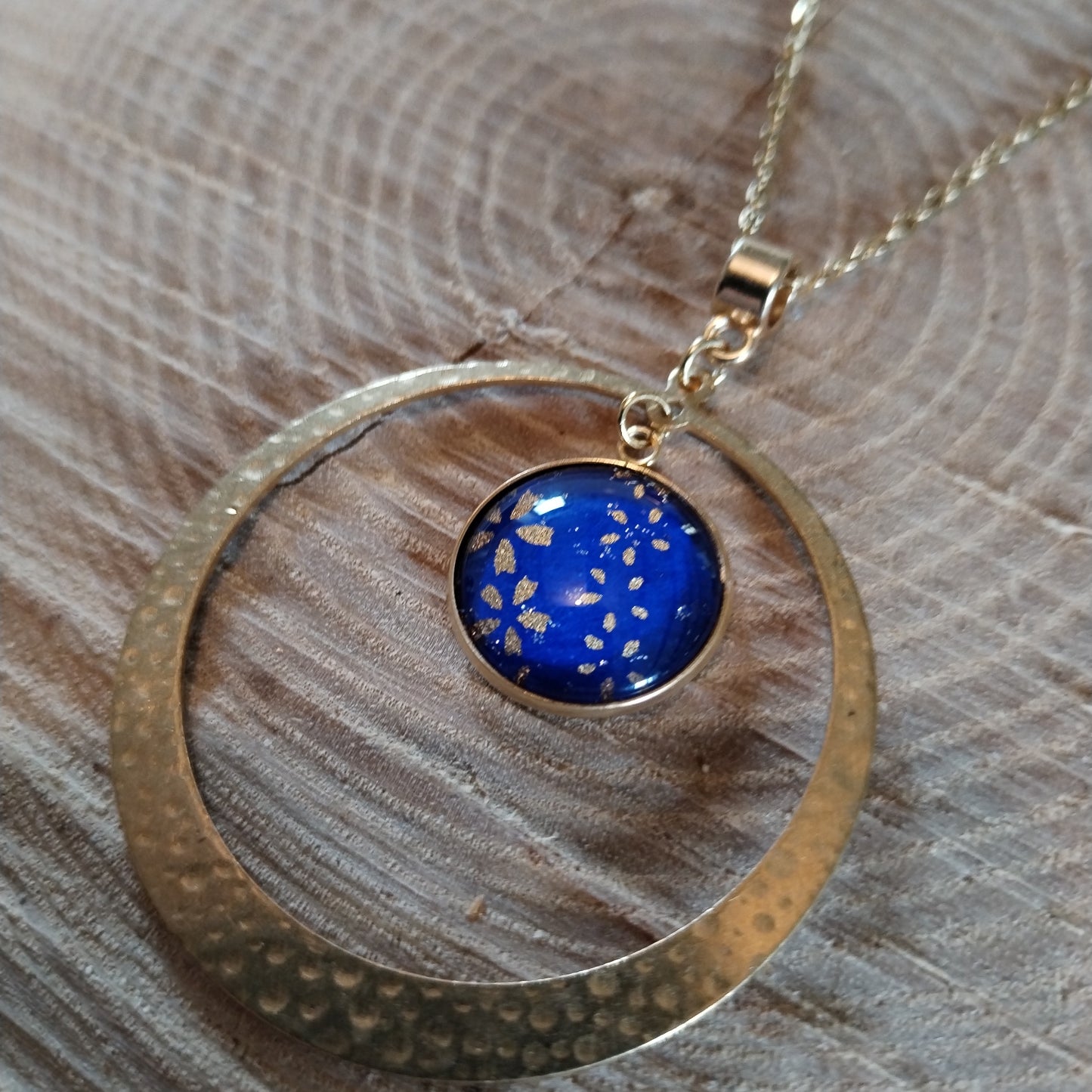 Collier acier doré bleu