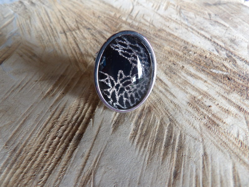 Bague cabochon ovale de 18x25mm - collection silva : noir et argenté - acier inoxydable