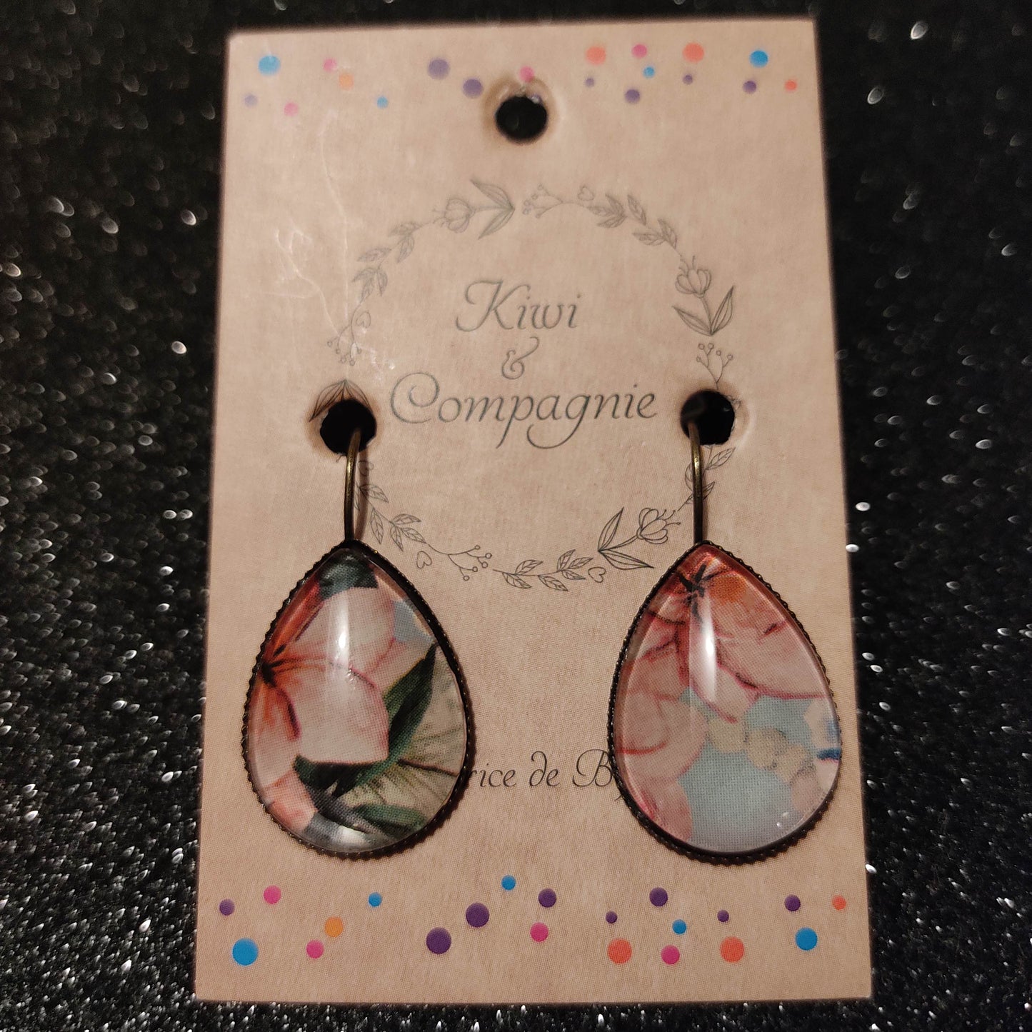 Boucles d'oreilles dormeuses gouttes 18x25mm - Bronze - Floral