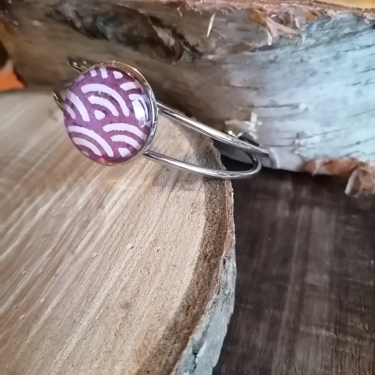 Bracelet manchette - acier inoxydable - graphique blanc et violet