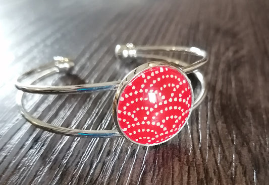 Bracelet manchette - acier inoxydable - pois blanc (arc), fond rouge