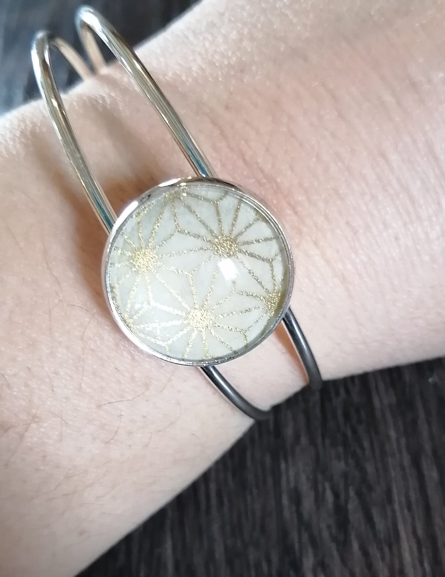 Bracelet manchette - acier inoxydable - Etoiles dorées - blanc