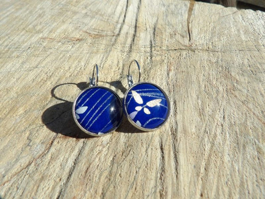 Boucles d'oreilles dormeuses rondes 20mm - Métal argenté - Papillon bleu