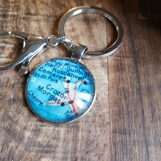 Porte-clefs cabochon 25mm - Recyclage carte routière - Crozon, Morgat, Camaret (29)
