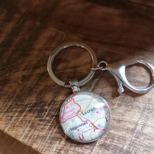 Porte-clefs cabochon 25mm - Recyclage carte routière - Locronan, Plogonnec (29)