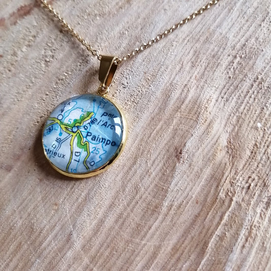 Collier avec sautoir cabochon 20mm - Recyclage carte routière Paimpol, Pointe de l'Arcouest (22) - Acier inoxydable doré