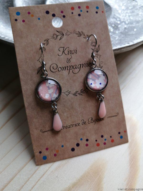 Boucles d'oreilles cabochons 14mm - Acier inoxydable - papier japonais rose et breloque goutte rose