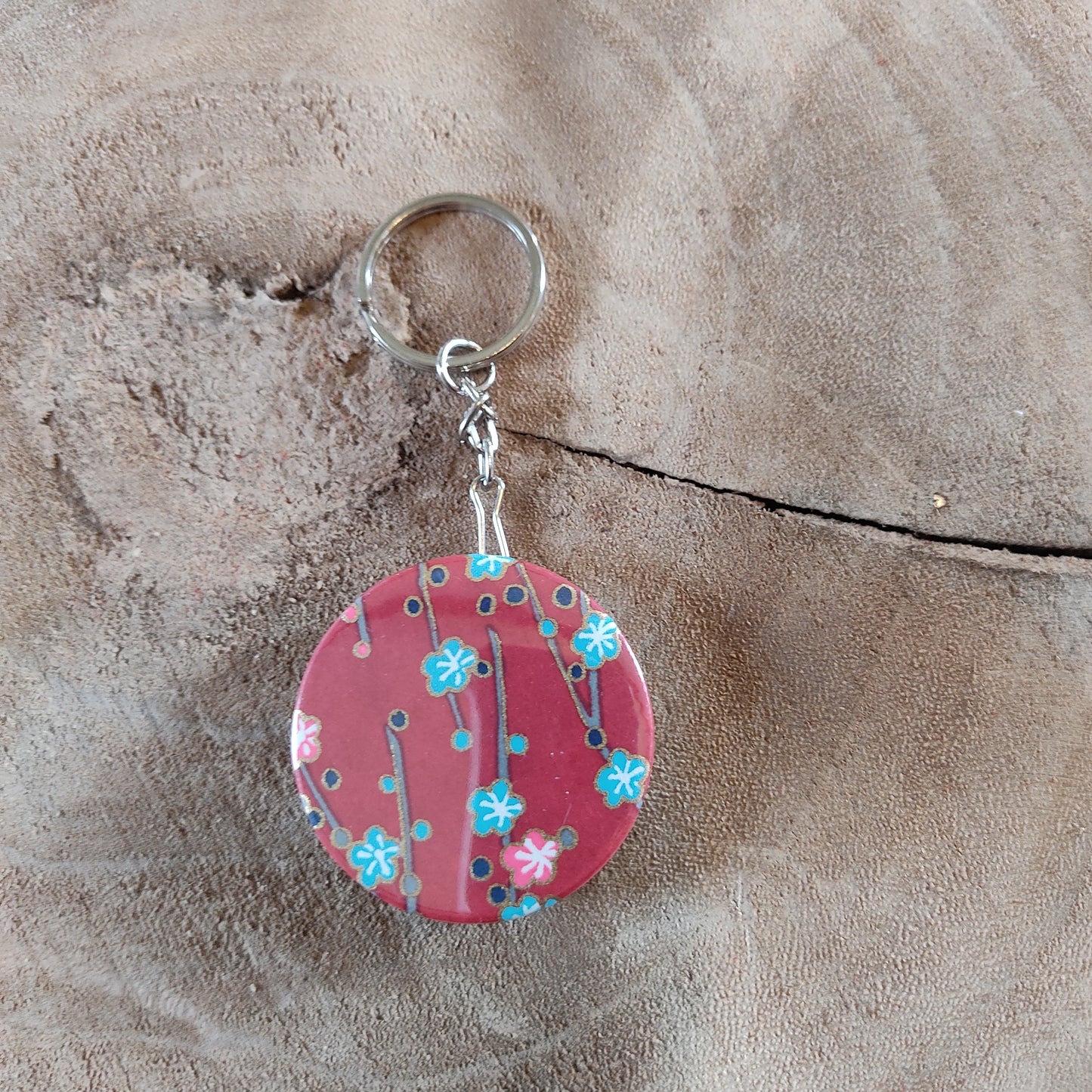 Porte clés décapsuleur 44mm - Papier japonais - branche fleurs cerisier bleues et rouge - Bordeaux