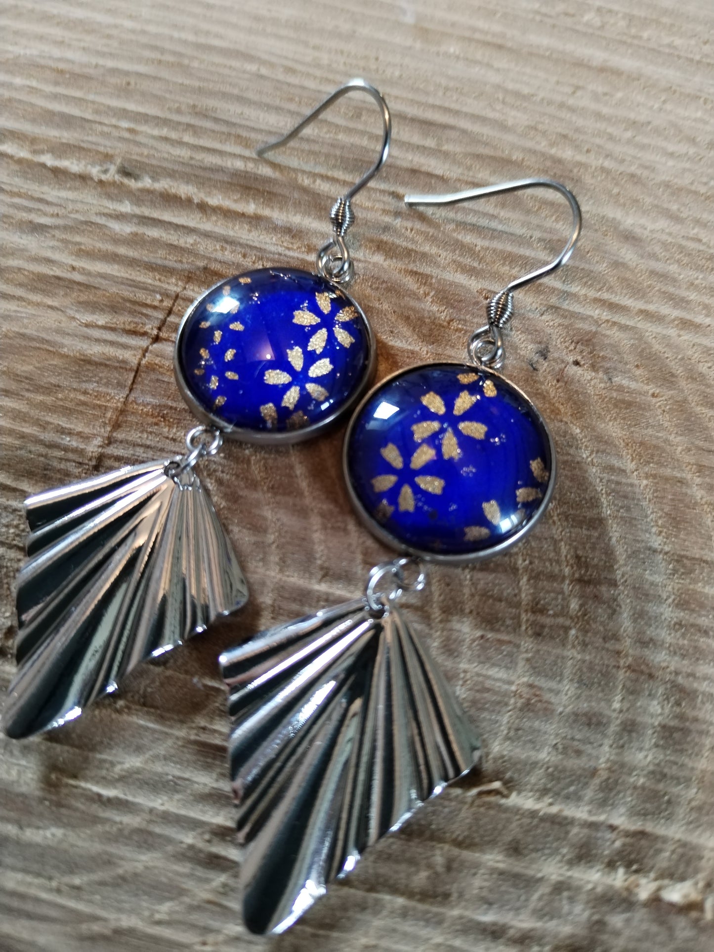 Boucles d'oreilles cabochons ronds 16mm - Acier inoxydable - papier japonais floral doré et bleu - breloque losange
