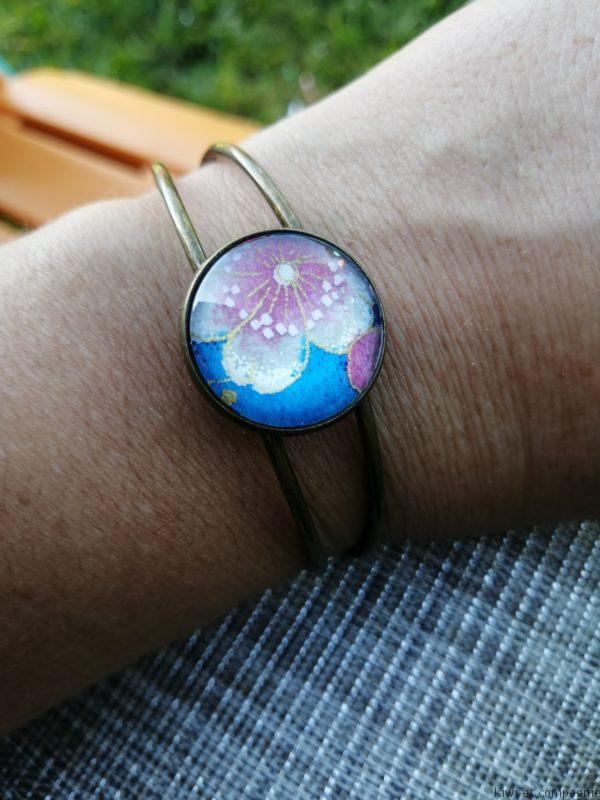 Bracelet manchette - bronze - bleu , fleur rose