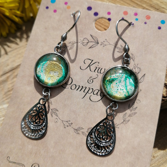Boucles d'oreilles cabochons 12mm - Acier inoxydable - papier marbré vert et doré , breloque goutte filigrane