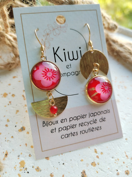 Boucles d'oreilles asymétriques - Cabochons 16mm - Acier inoxydable doré - Papier japonais floral rose, rouge et dorée