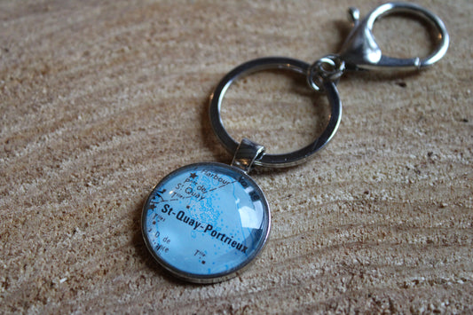 Porte-clefs cabochon 25mm - Recyclage carte routière - Saint Quay Portrieux (22)